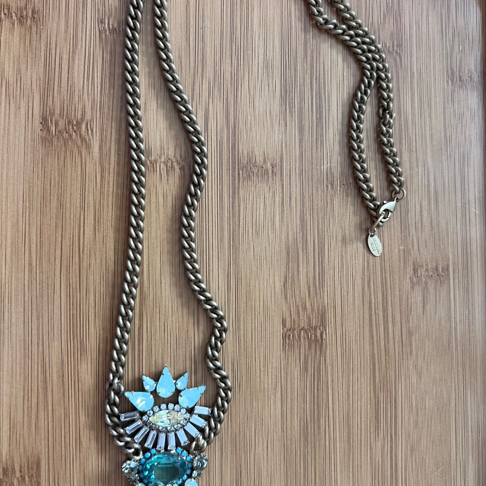 Elizabeth Cole designer crystal and Gold Necklace